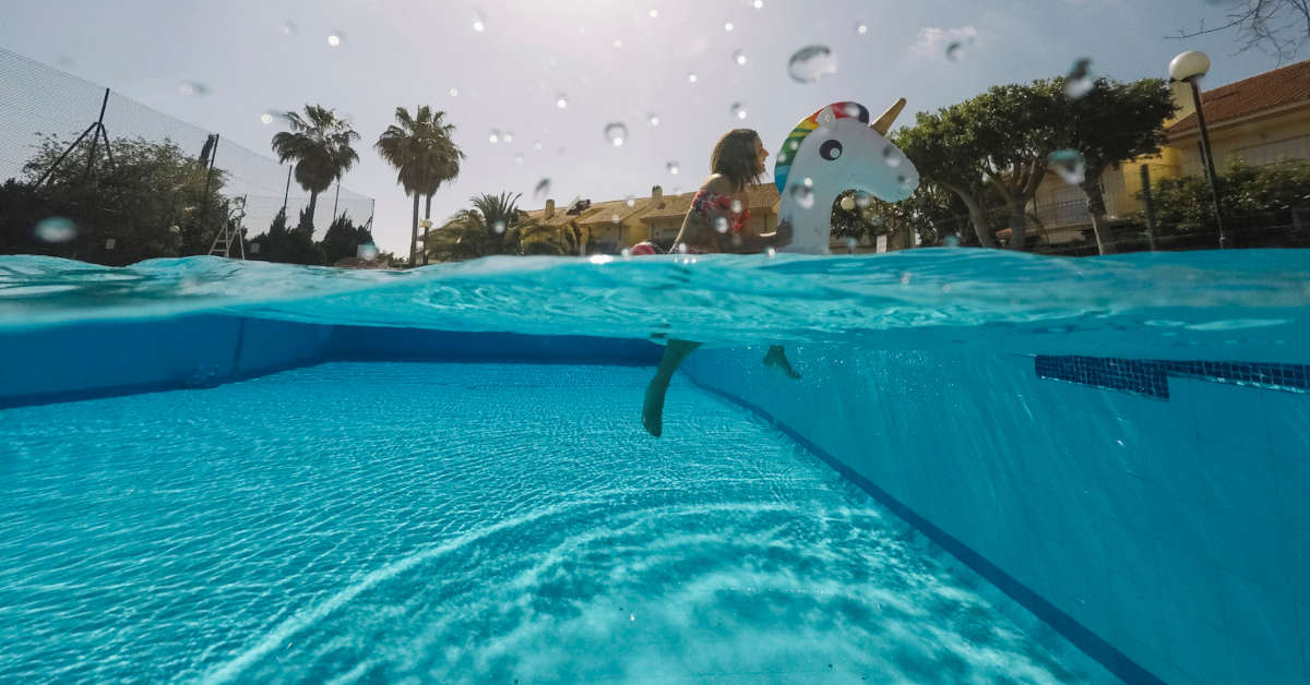 Jaki styropian dać pod basen ogrodowy?