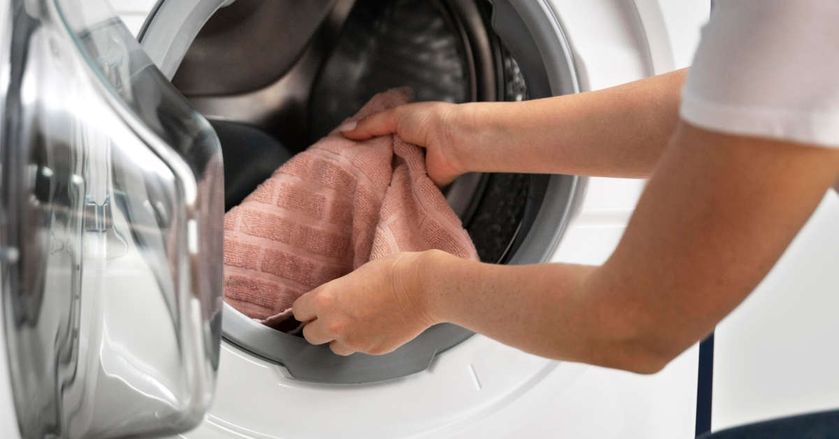 Jak wyczyścić gumę w pralce?