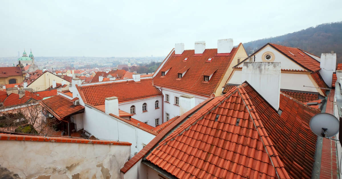 Jak zabezpieczyć komin przed deszczem?