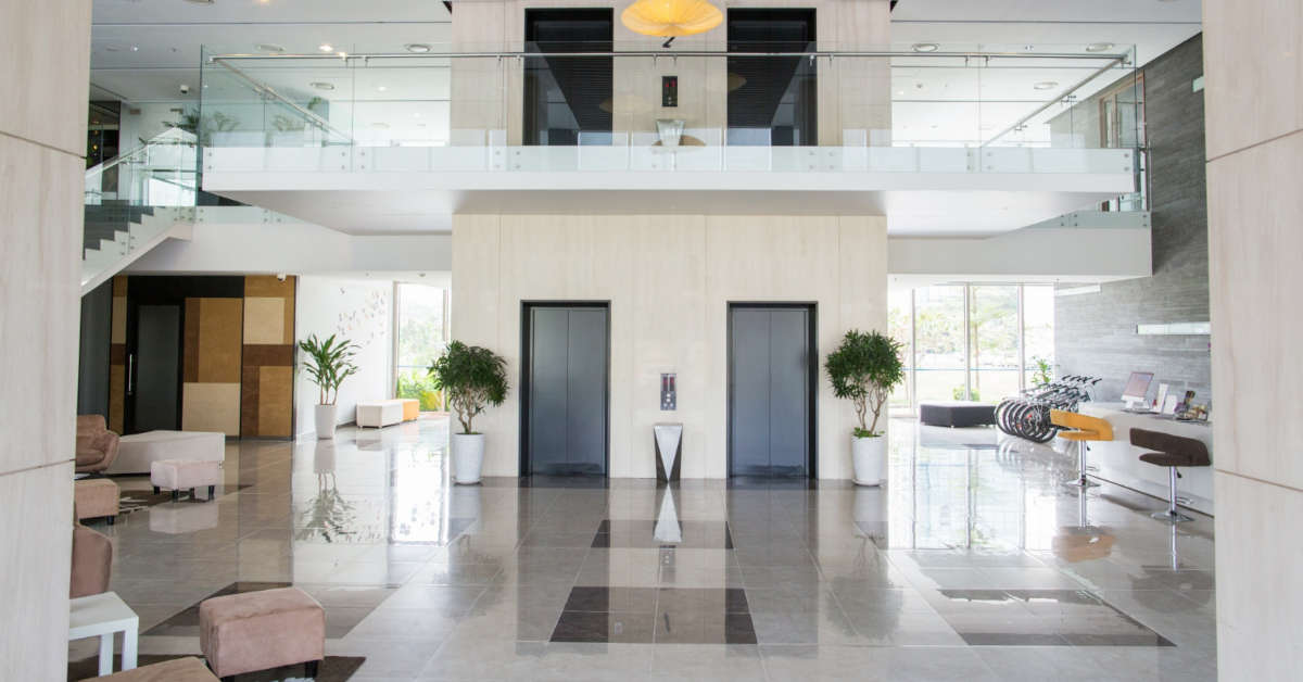 Jaki tynk strukturalny dać do przedpokoju?