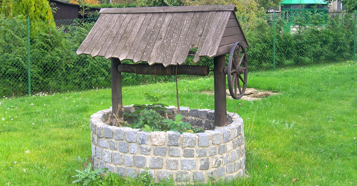 Jaka powinna być odległość szamba od studni?