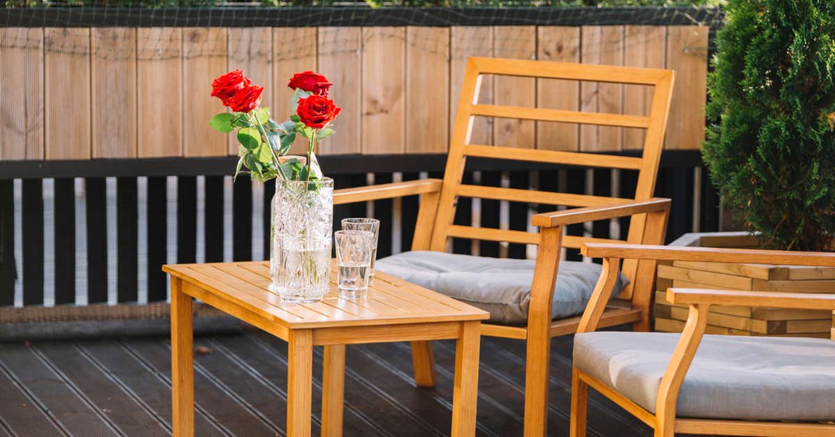 Jak zrobić stół z drewna i żywicy epoksydowej?