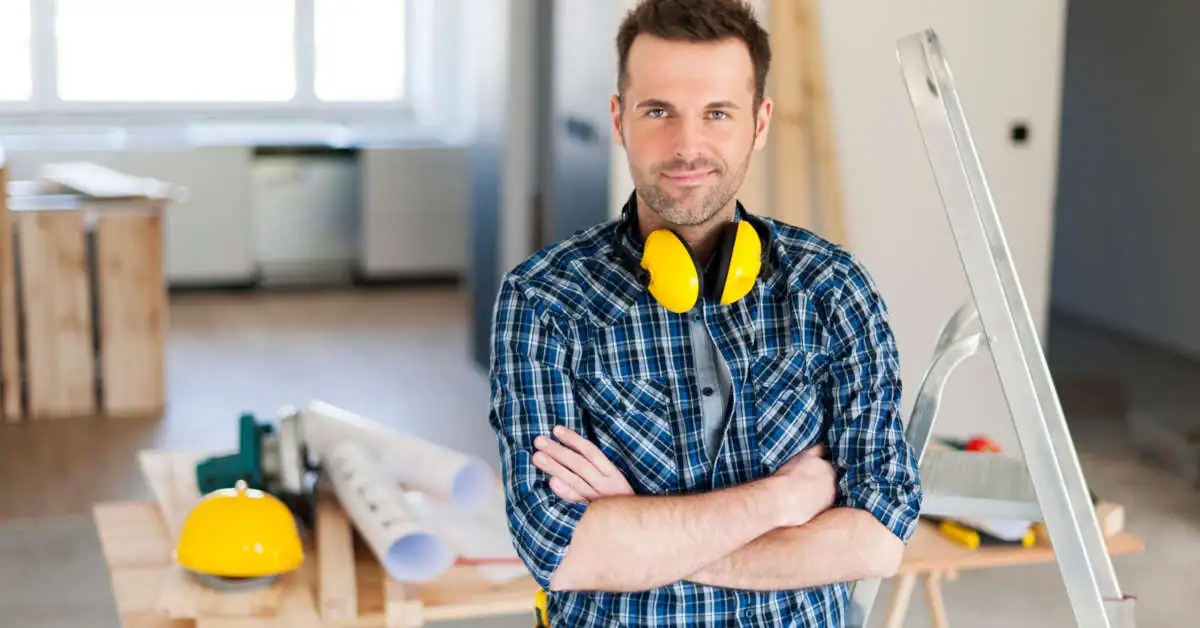 Izolacja ścian od wewnątrz przed wilgocią – krok po kroku