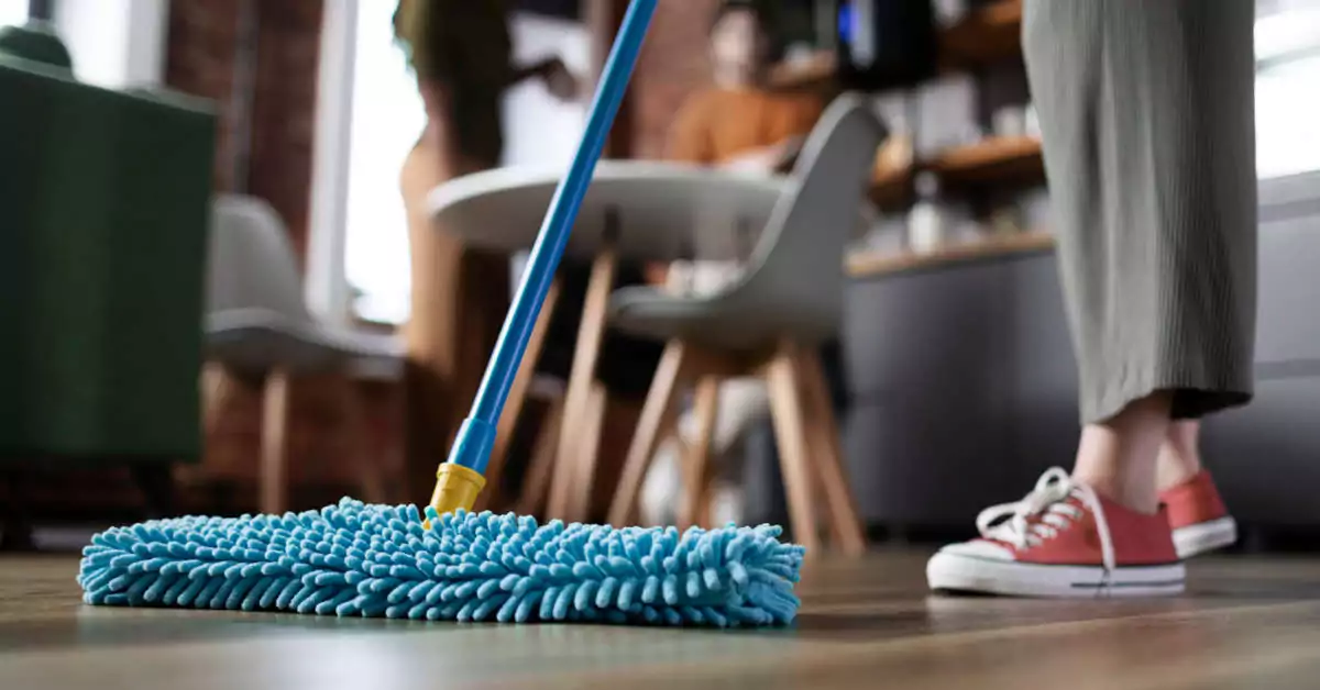 Czym umyć podłogę po remoncie? Domowe sposoby