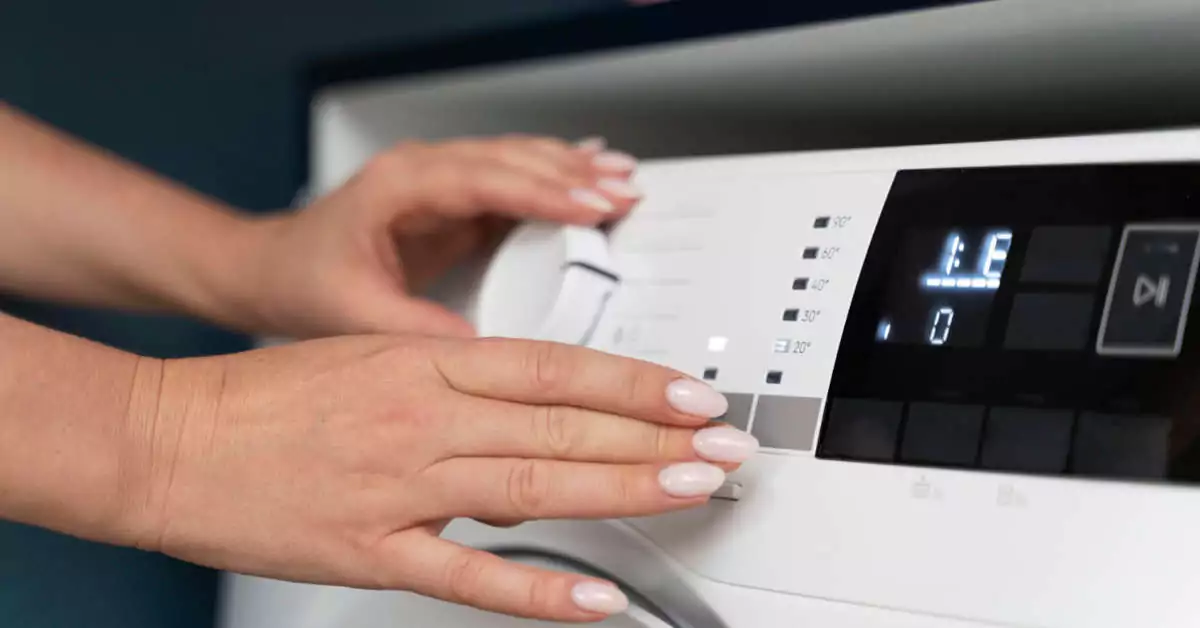 Dlaczego pralka nie pobiera płynu do płukania?