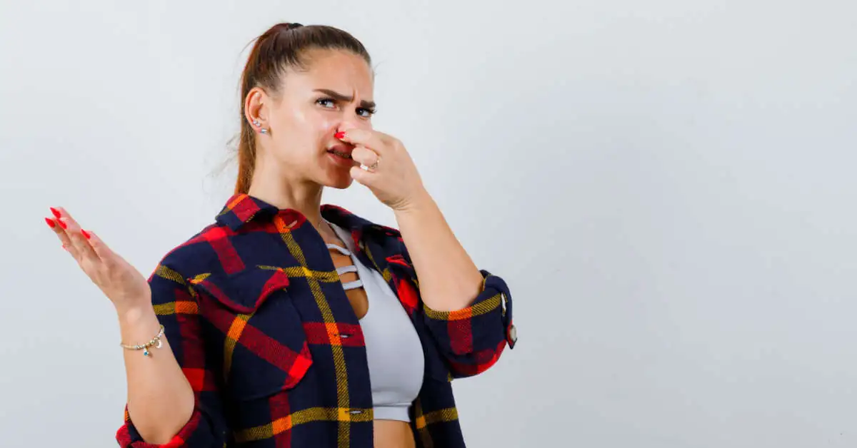 Jak zlikwidować zapach szamba w domu?