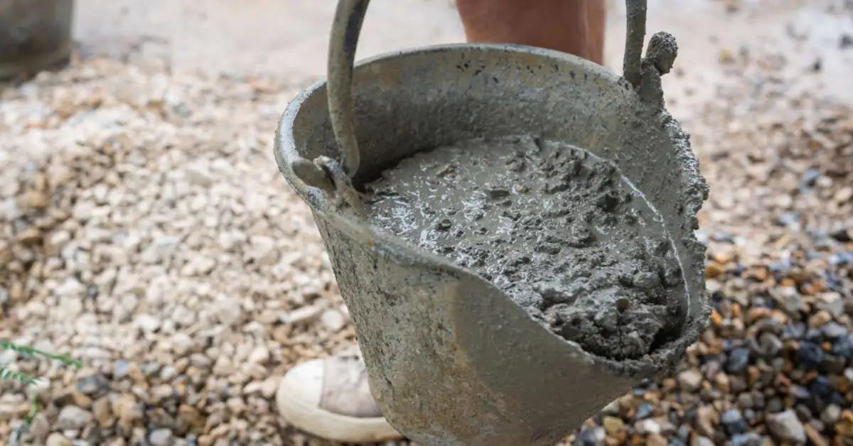 Ile cementu na m3 betonu B25?