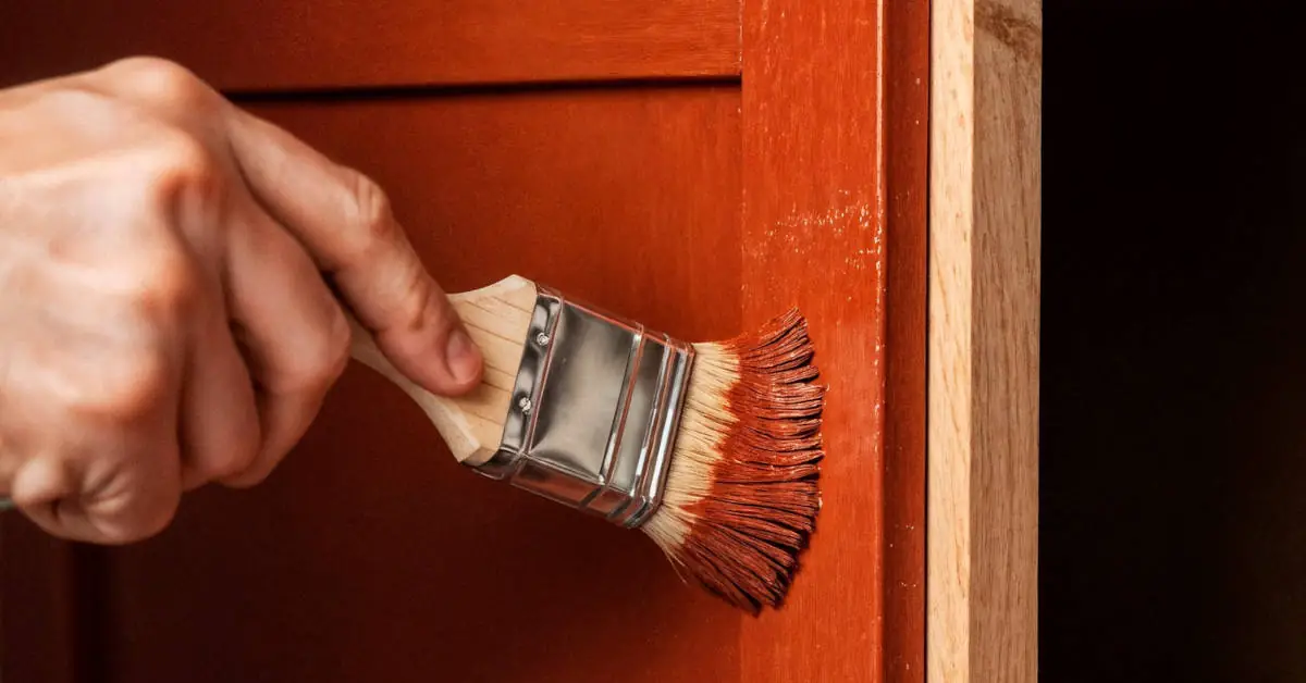 Farba do malowania mebli – jak wybrać najlepszą?