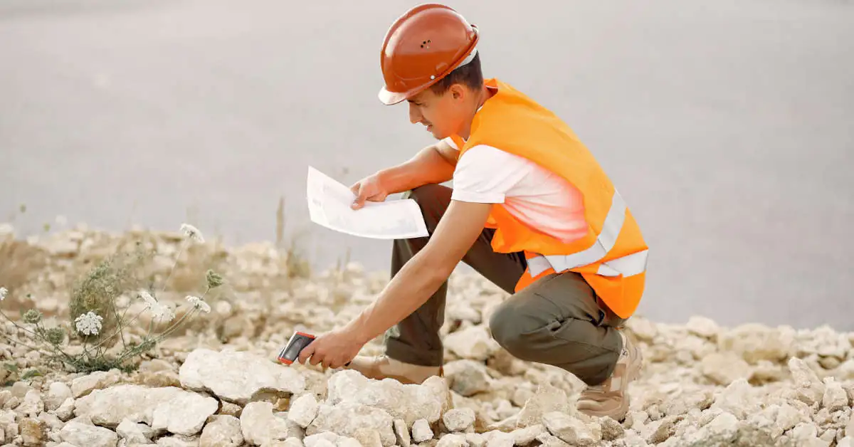 Badanie gruntu pod budowę domu – koszty, formalności