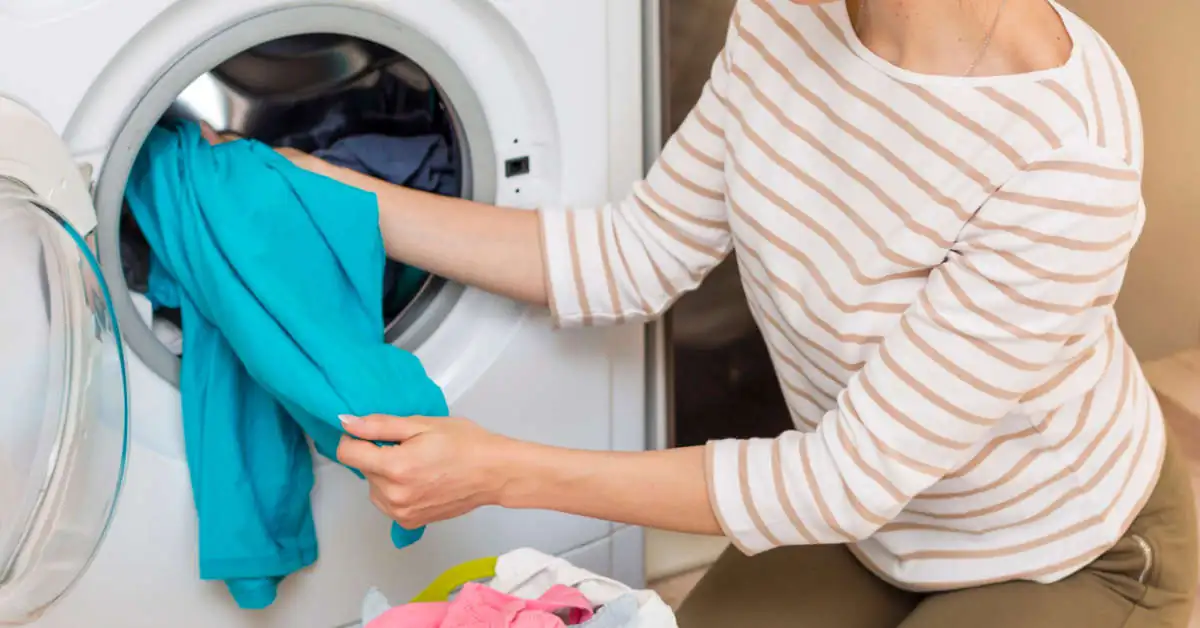 Dlaczego pranie śmierdzi po wysuszeniu?