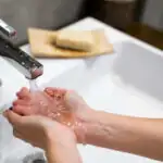 Jak sprawdzić ciśnienie wody w domu?