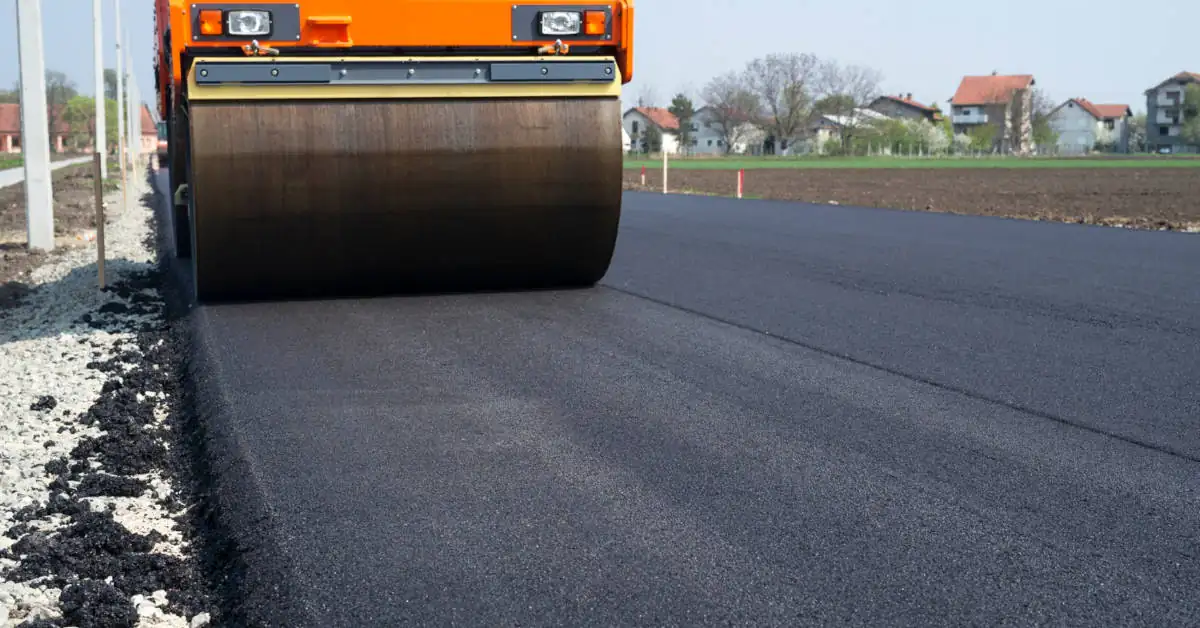 Minimalna szerokość drogi wewnętrznej – przepisy i normy