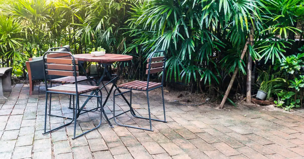 Pomysł na taras przed domem – inspiracje