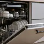 Jak zdemontować front od zmywarki? Poradnik krok po kroku